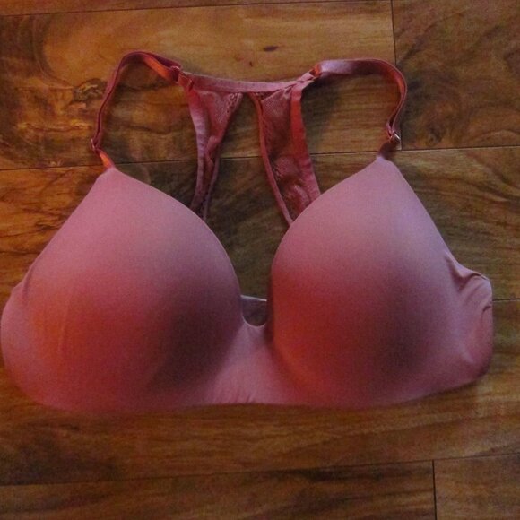 Victoria's Secret Rose Pink No Wire Bra Size 38C - Picture 1 of 5